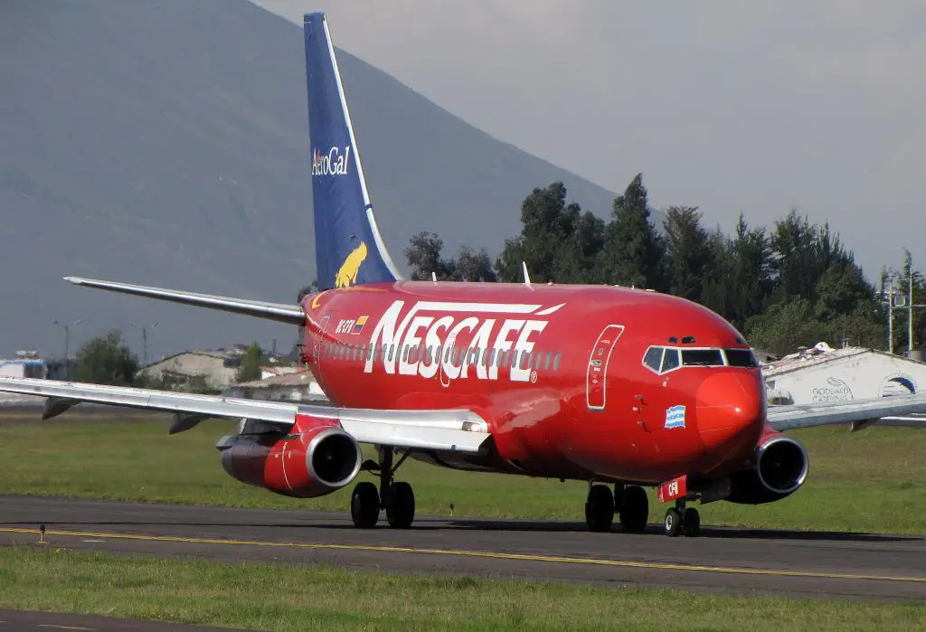 AeroGal Boeing 737-200 Nescafé HC-CFH
