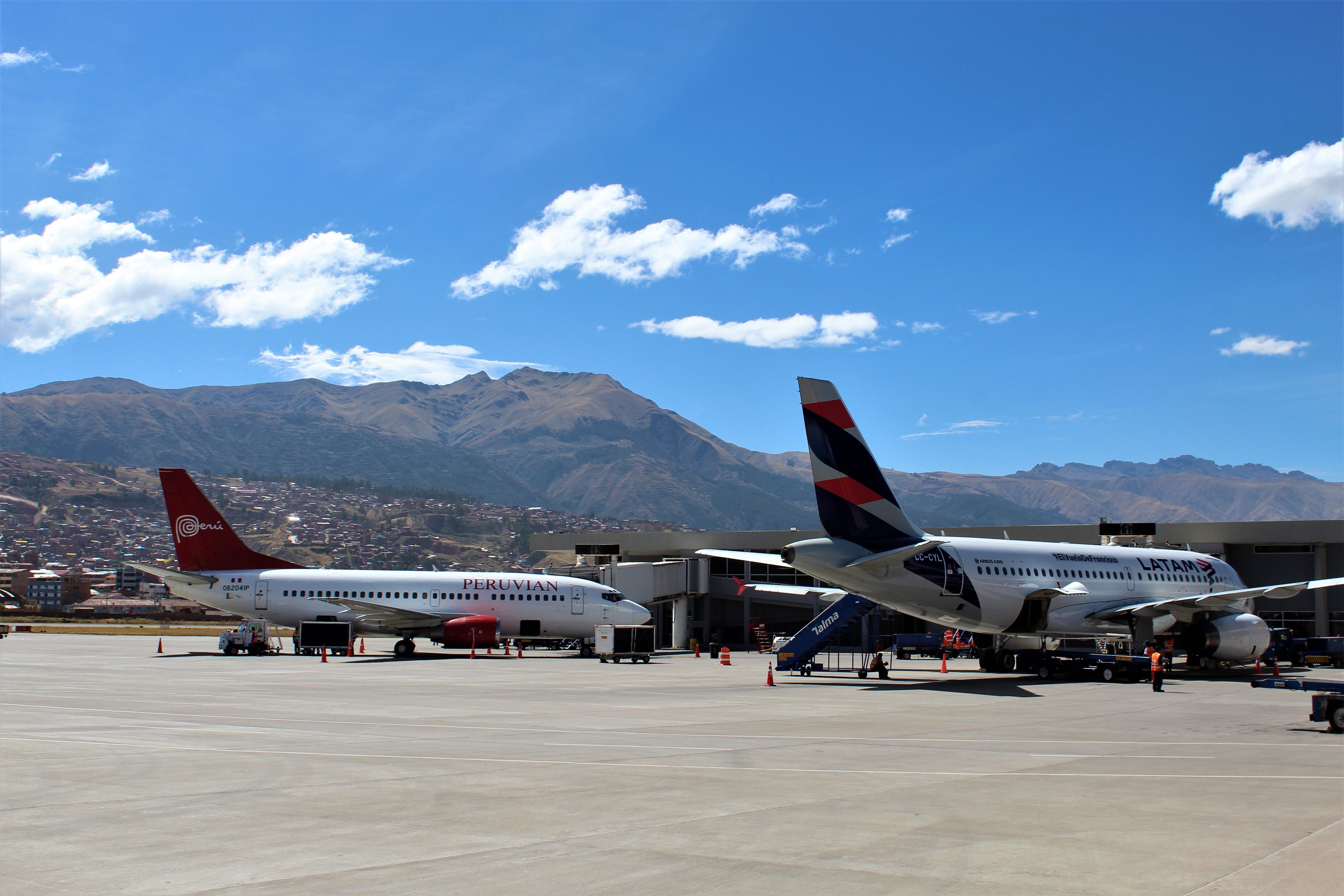 Aeropuerto Internacional de Cusco pista de aterrizaje