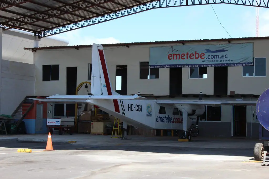 EMETEBE Galápagos taxi aereo inter-islas