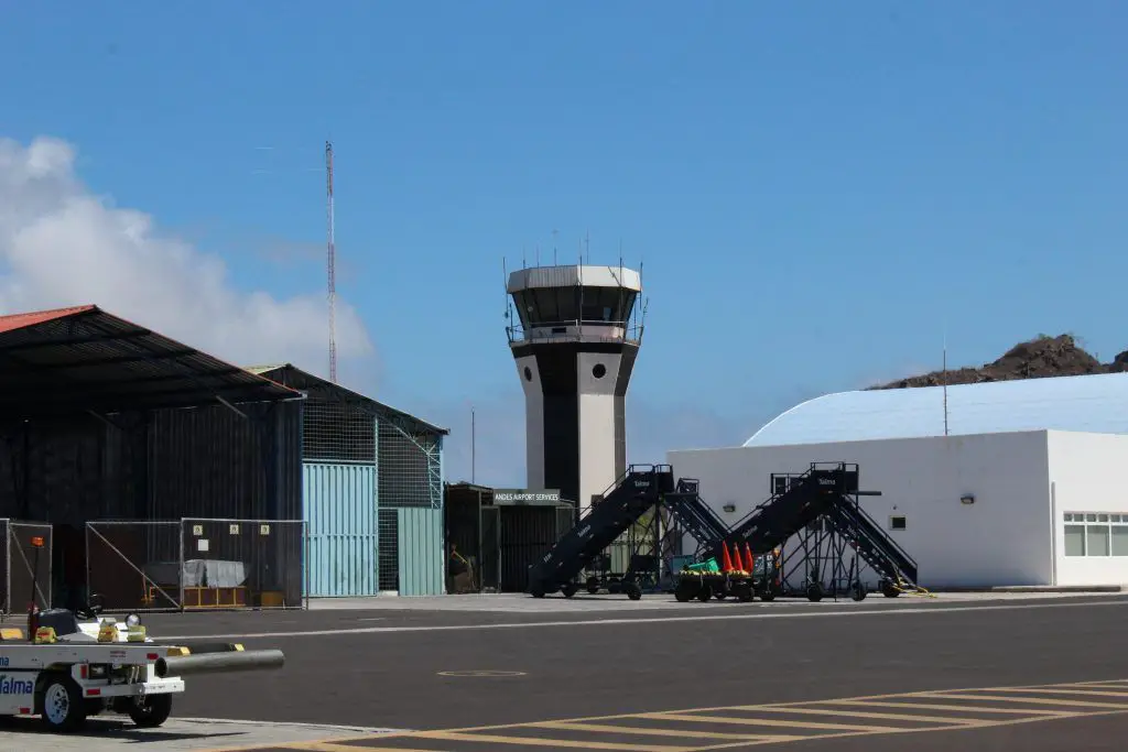 Aeropuerto Isla San Cristóbal Galápagos torre de control