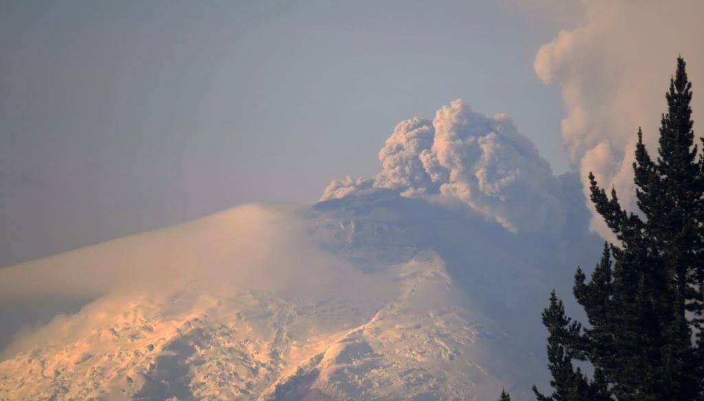 Cotopaxi Erupção do vulcão