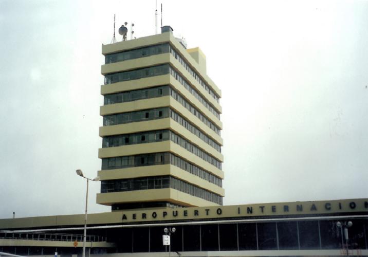 Torre de control Aeropuerto de Lima