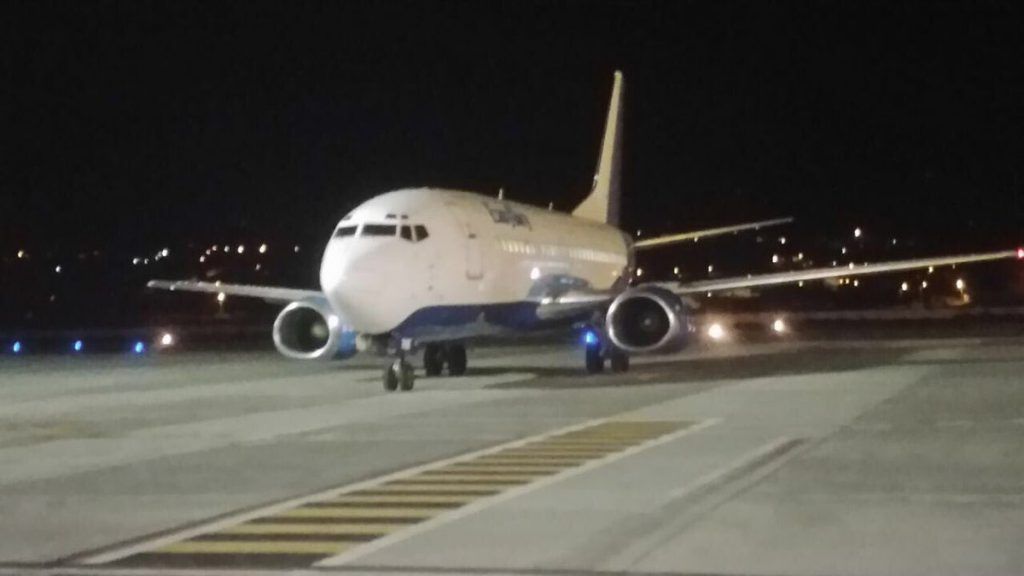 Aéreo Regional Boeing 737-500 Cuenca Latacunga Guayaquil Quito