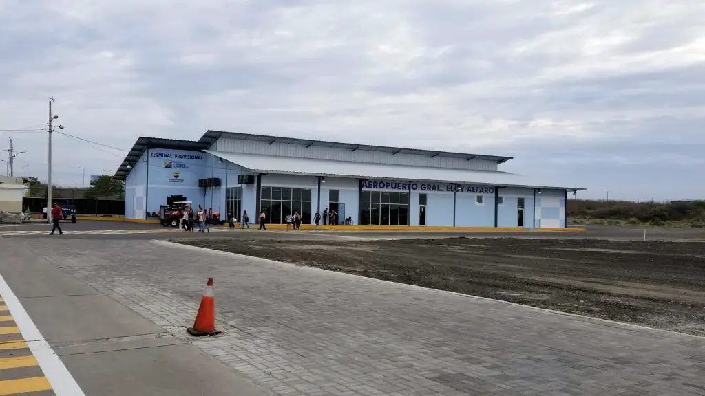 Terminal provisional y nuevo Aeropuerto Internacional de Manta