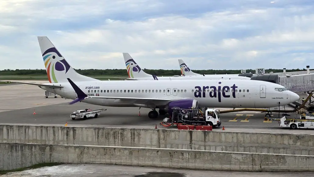 ARAJET Signature Agreement Air Airplanes Float Routes Boeing Destinations 737 MAX 8