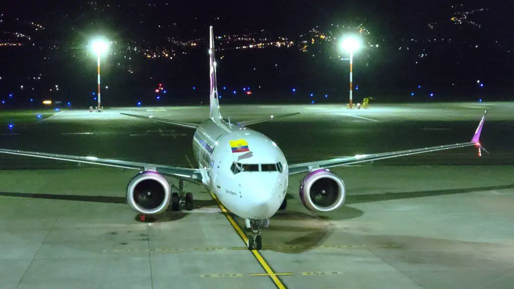 Arajet suspendera suspende vuelo vuelos ruta Quito Guayaquil Ecuador Punta Cana itinerario destino conexion