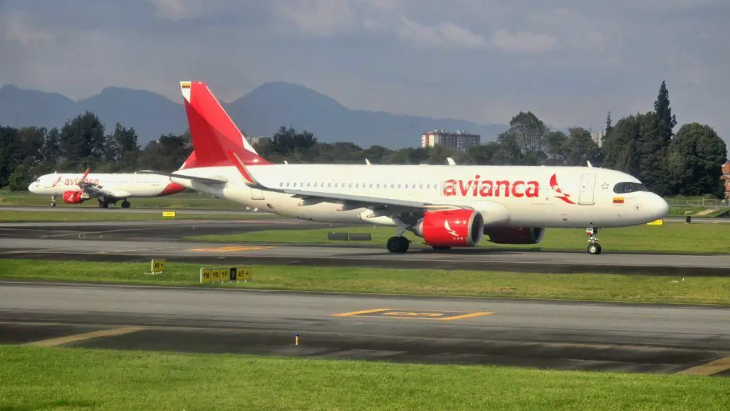 Avianca record pasajeros transportados estadísticas 2024 rutas vuelos destinos aerolínea servicio asientos sillas reclamos quejas atención al cliente