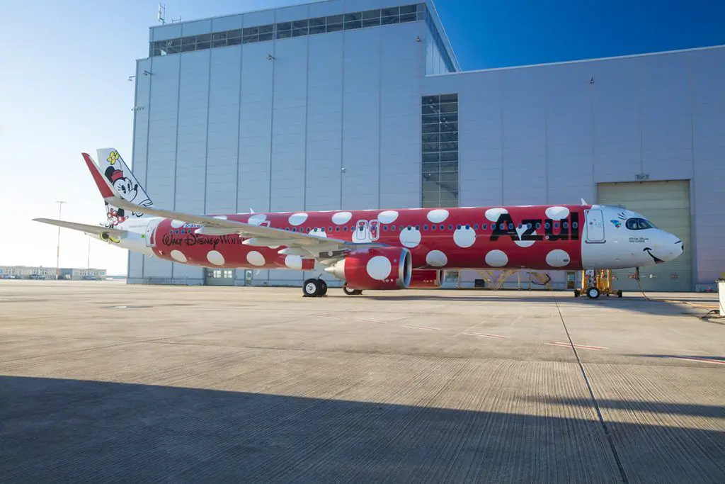avión Minnie Mouse aerolinea azul brasil airbus a320neo
