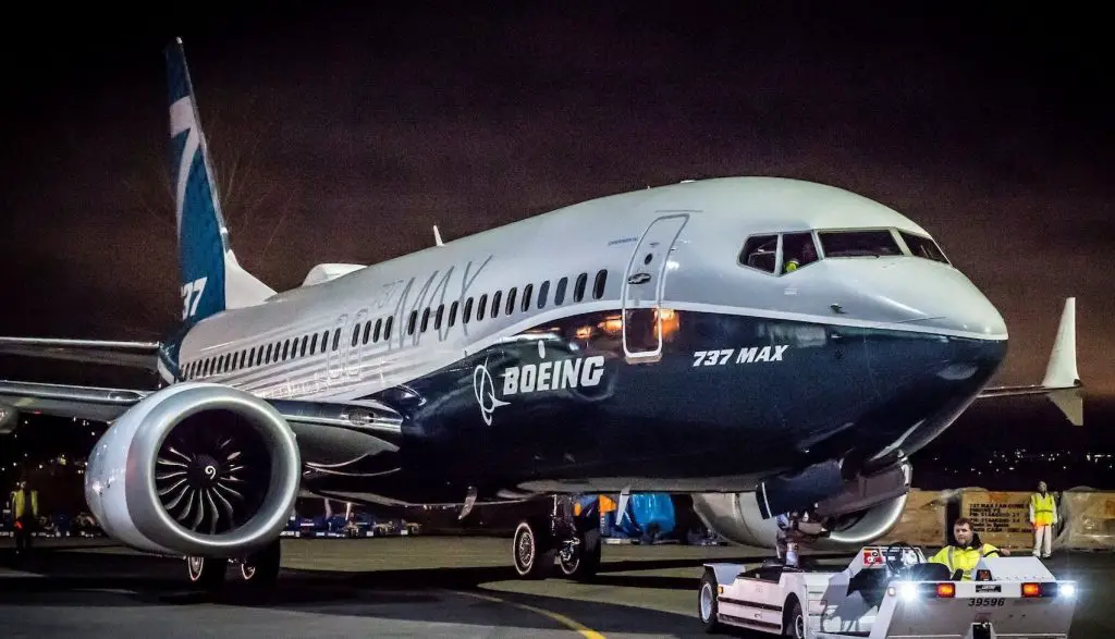 Boeing suspende producción Boeing 737 max