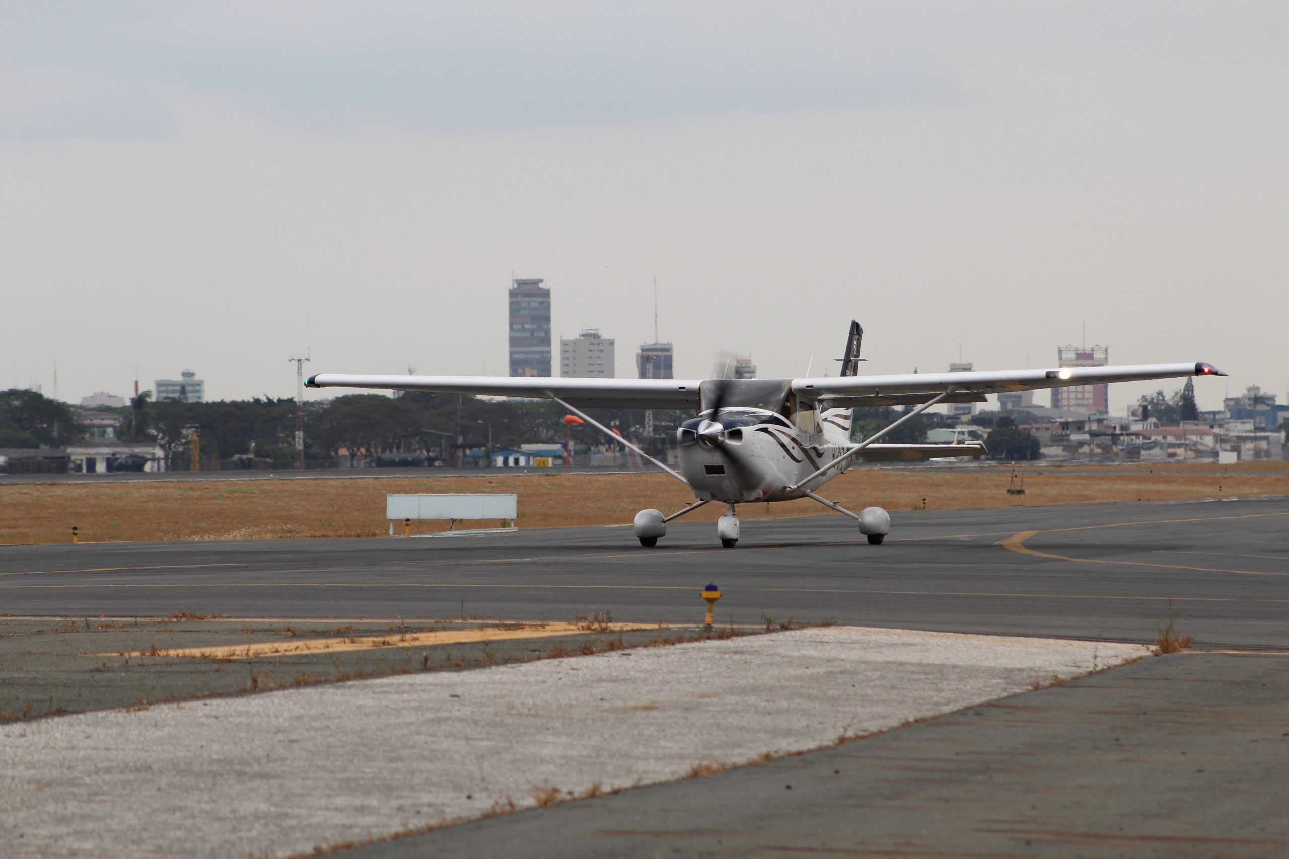 Nace CEDCAERSA centro de capacitación aeronáutica CEDCAERSA centro de capacitación aeronáutica