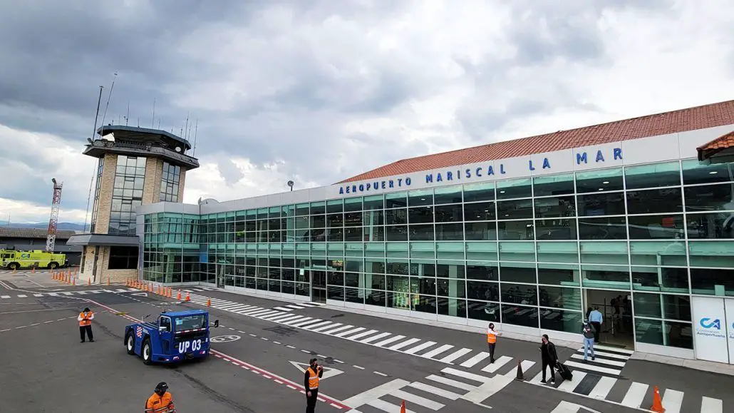 aeropuerto de cuenca alianza empresa aeropuertos CCR