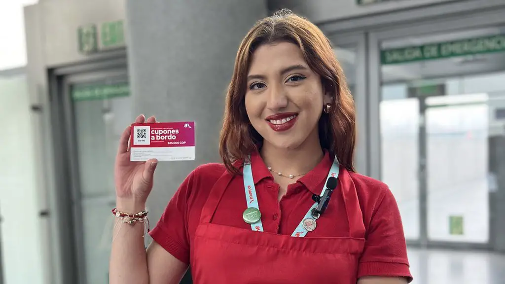 cupones cuponera avianca venta comida a bordo menu vuelos nacionales internacionales rutas servicio