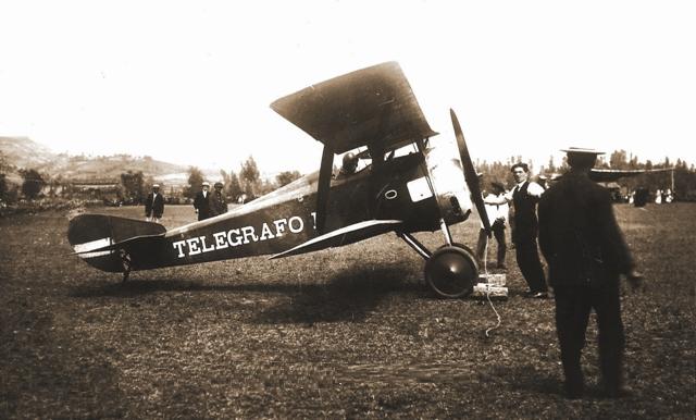 Elias Tenente Hanranos da façanha e os pioneiros da aviação equatorianariana Elia Liut Hanriot Telégrafo 1 primer vuelos andes ecuatorianos