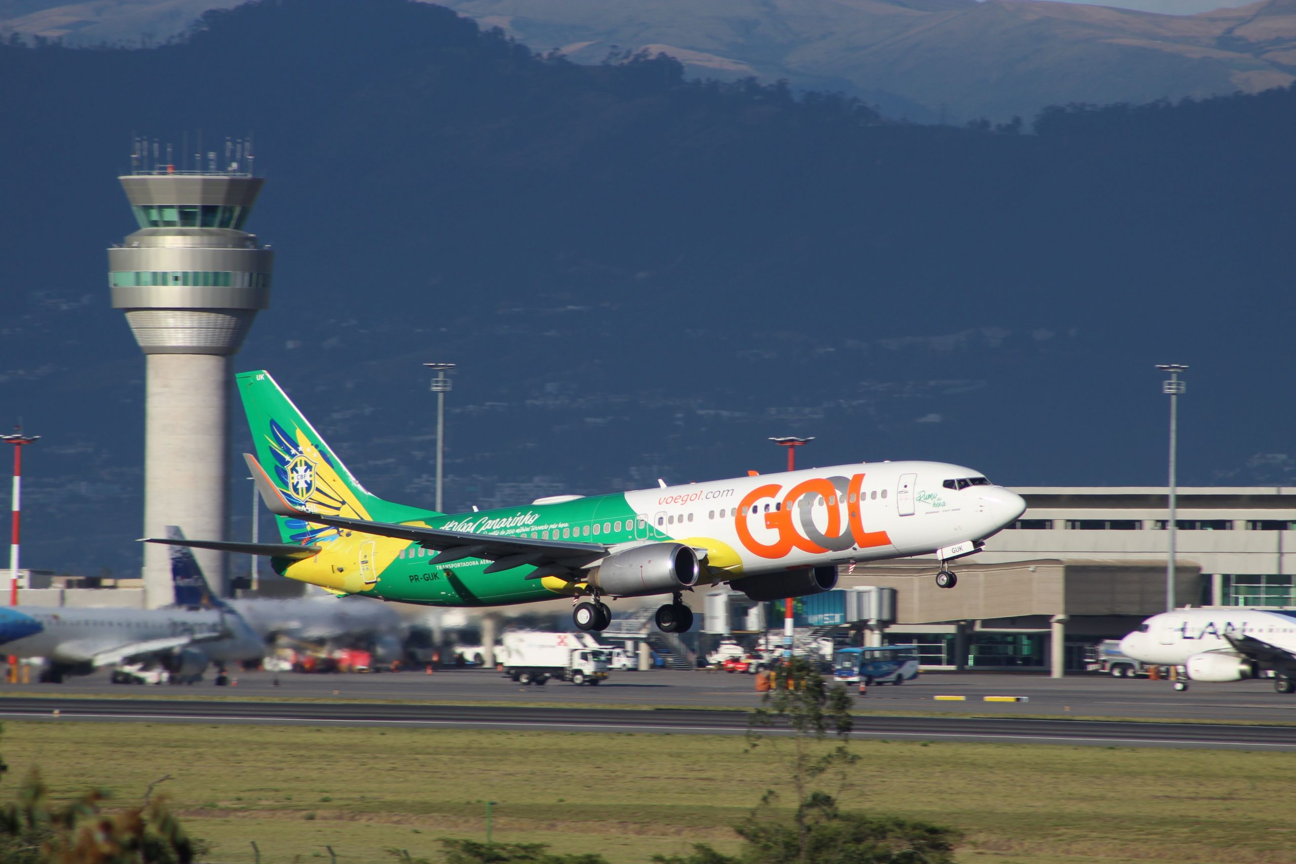 Low cost GOL Linhas Aéreas Inteligentes volará a Quito Gol Linhas Aéreas Inteligentes volará a Quito