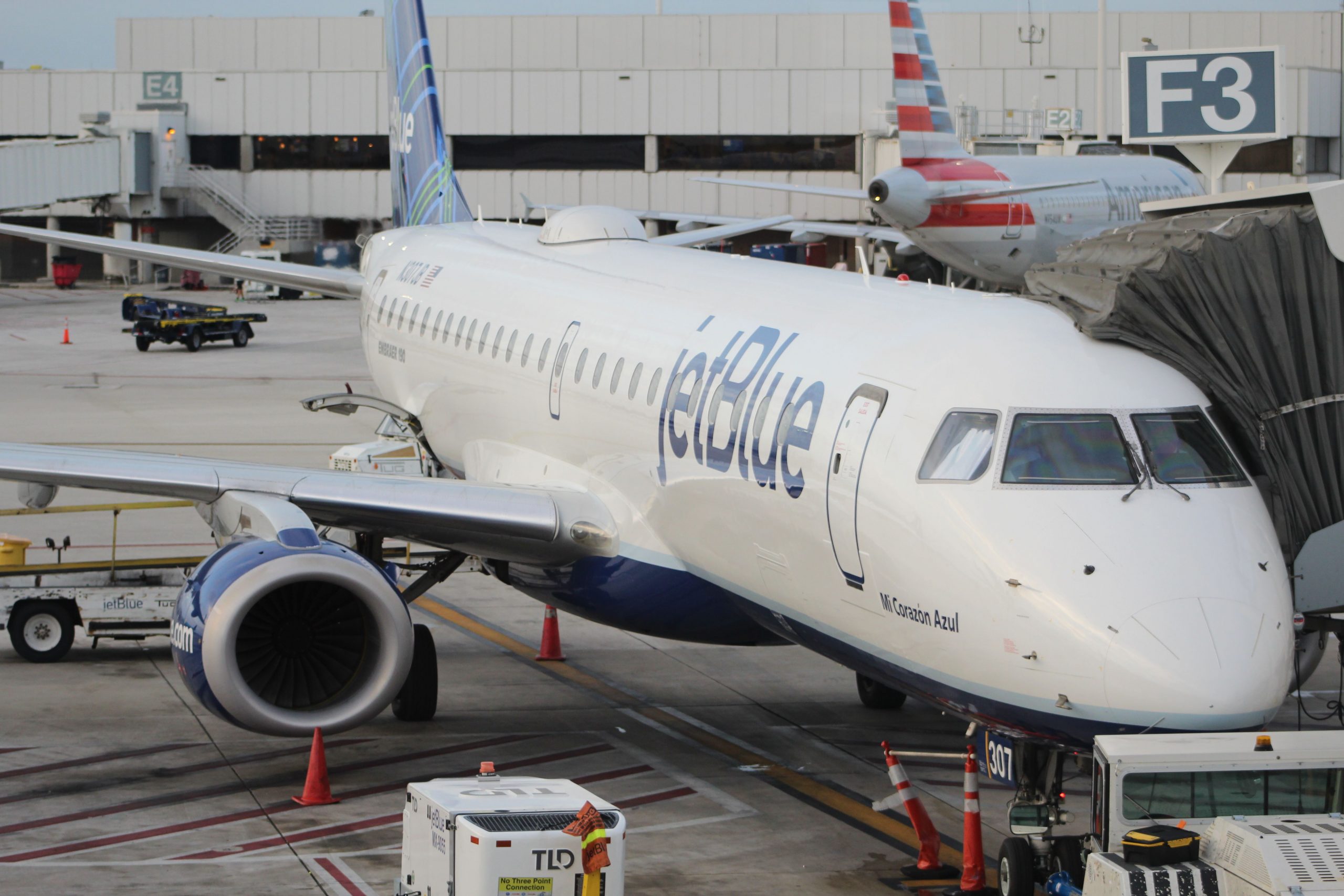 JetBlue y Emirates operarán código compartido a Quito JetBlue y Emirates operarán código compartido a Quito