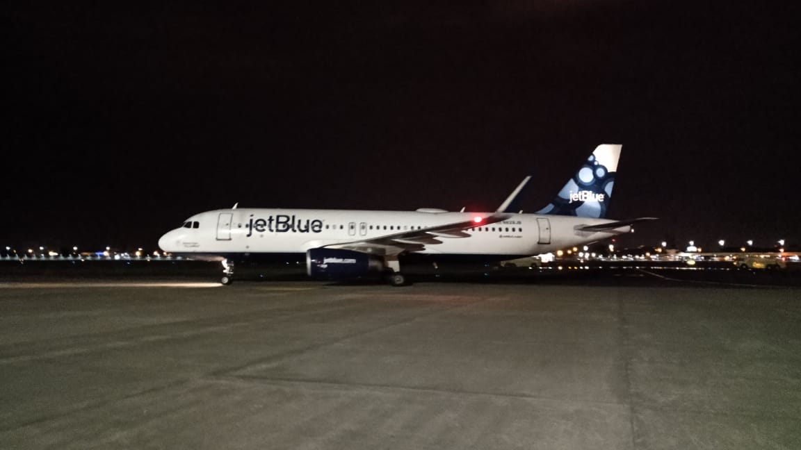 JetBlue estrenó su nueva ruta a Guayaquil JetBlue estrenó su nueva ruta a Guayaquil