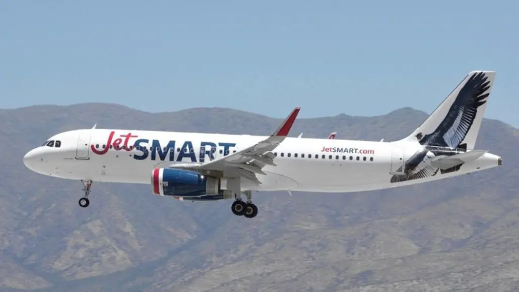 AADVANTAGE American Airlines canje vuelo vuelos aerolinea JetSMART rutas alianza rutas