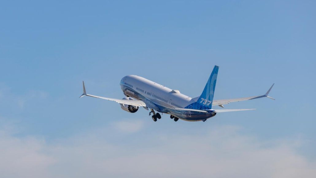 Macquarie AirFinance pedido aviones Boeing 737 MAX 8