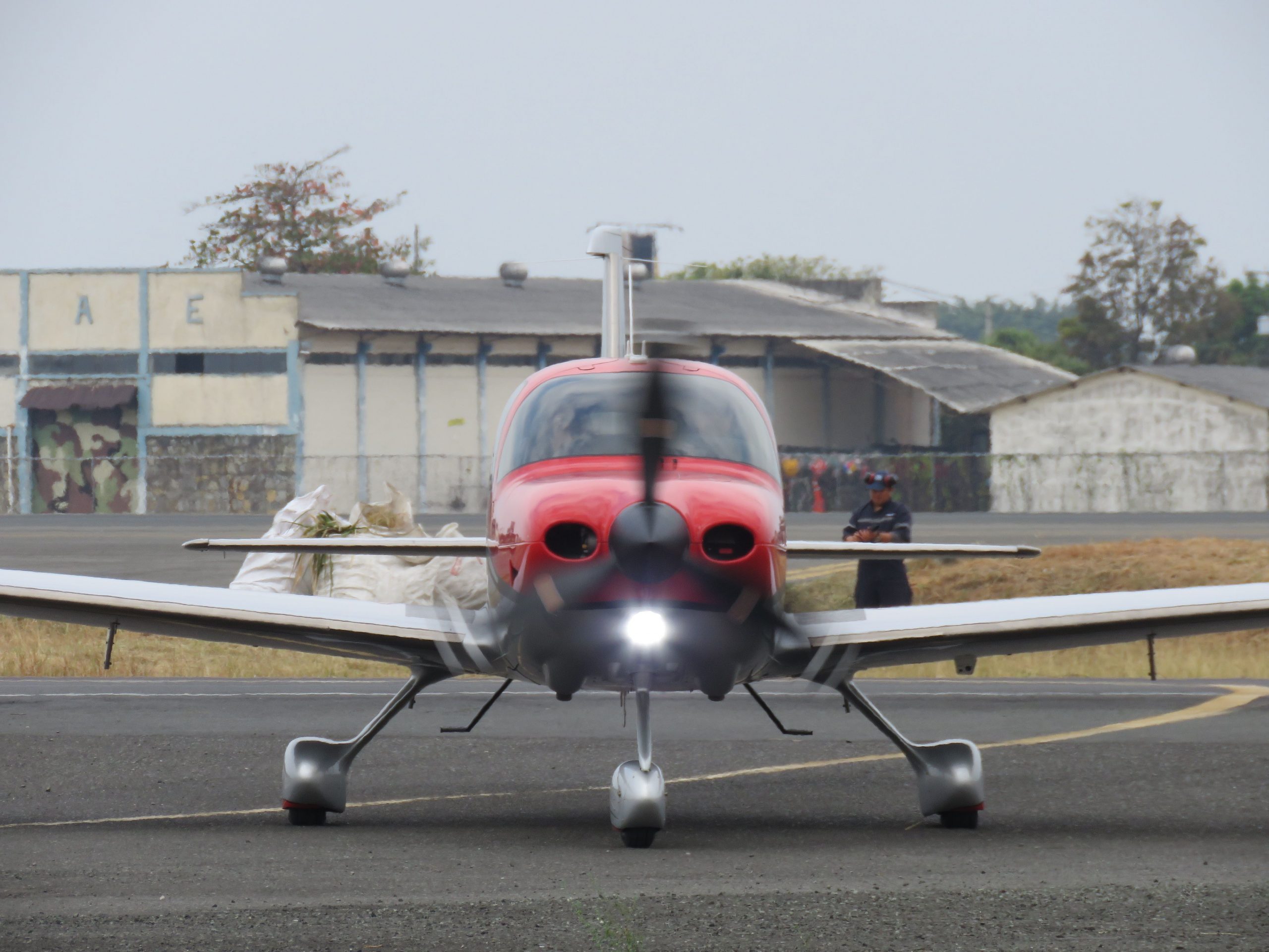 Nuevo taxi aéreo en Ecuador - World Center Air AEROVIPATUASA