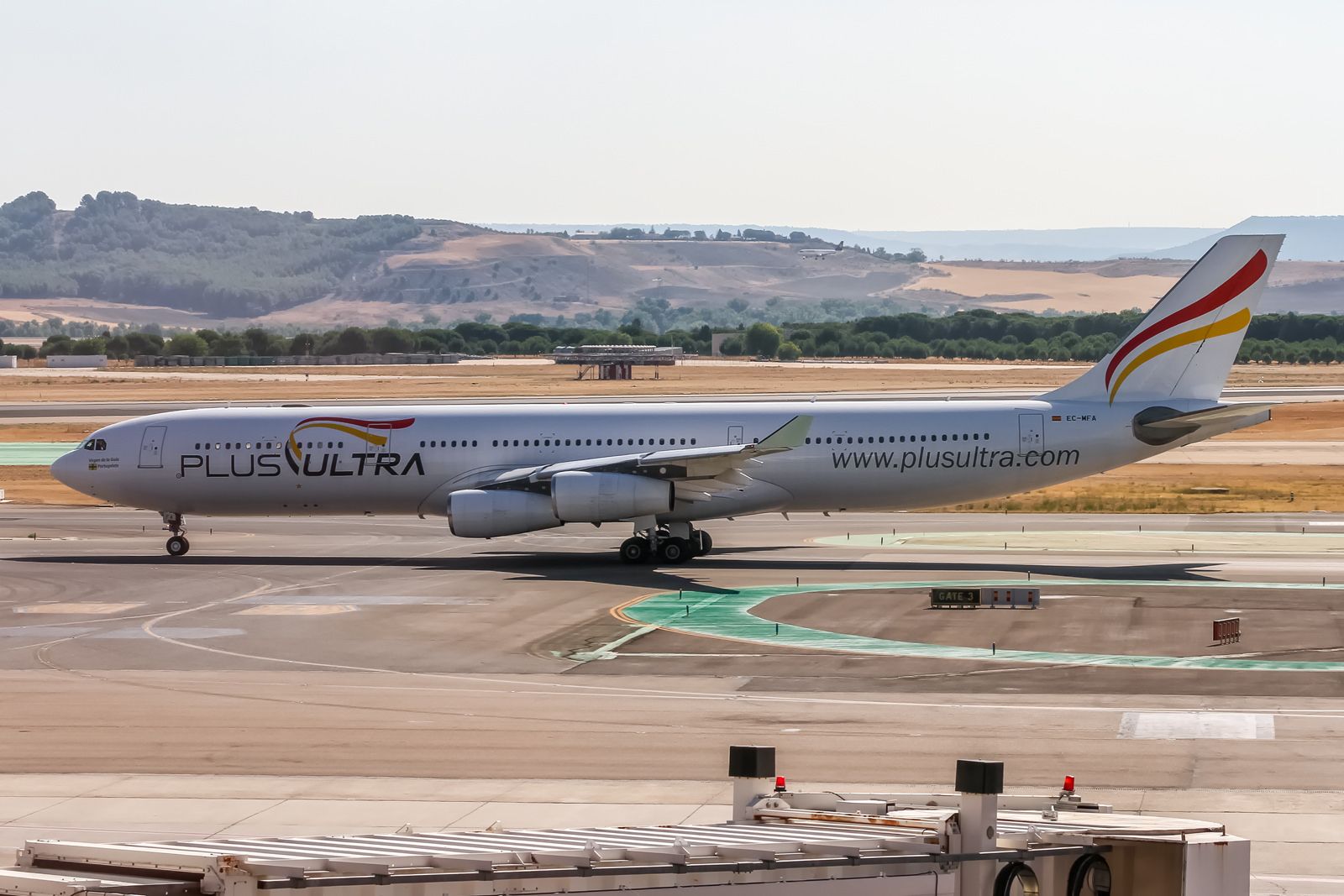 Aerolínea española Plus Ultra Líneas Aéreas autorizada a volar a Ecuador Aerolínea española Plus Ultra Líneas Aéreas autorizada a volar a Ecuador