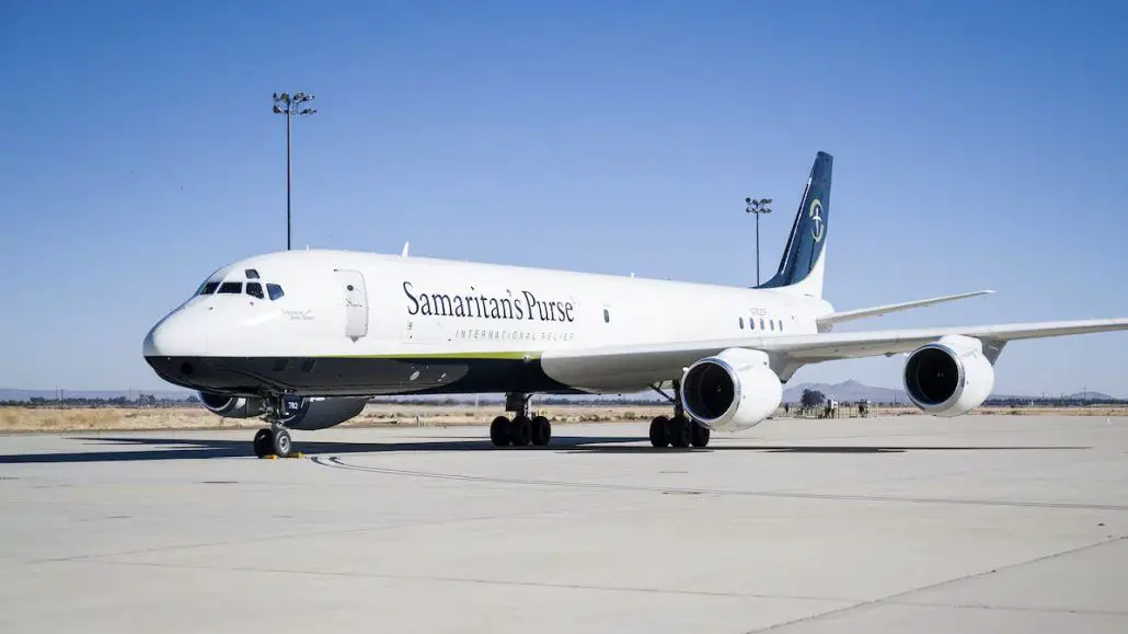 Samaritans Purse DC-8 Douglas avion historia historico aviones aun volando mision terremoto Ecuador