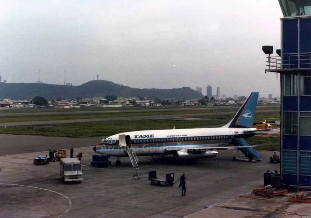 História domesticada Boeing 737-200 HC-BIG