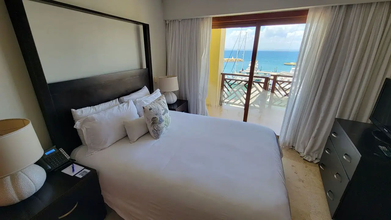 the bannister hotel yacht club samana republica dominicana habitaciones suites