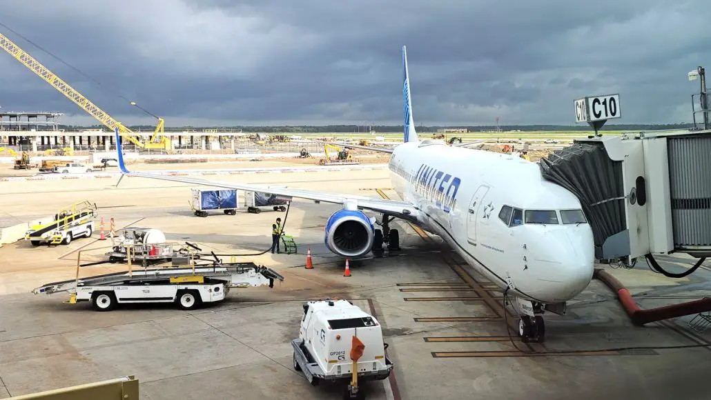 United Airlines aumento vuelo vuelos ruta rutas Quito Houston Ecuador Estados Unidos hub conexiones destinos aerolinea servicio aeropuerto terminal