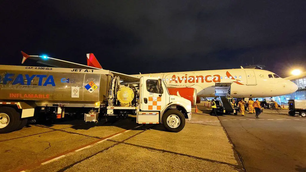 bassin d'approvisionnement en carburant vols fayta latam avianca equateur quito guayaquil