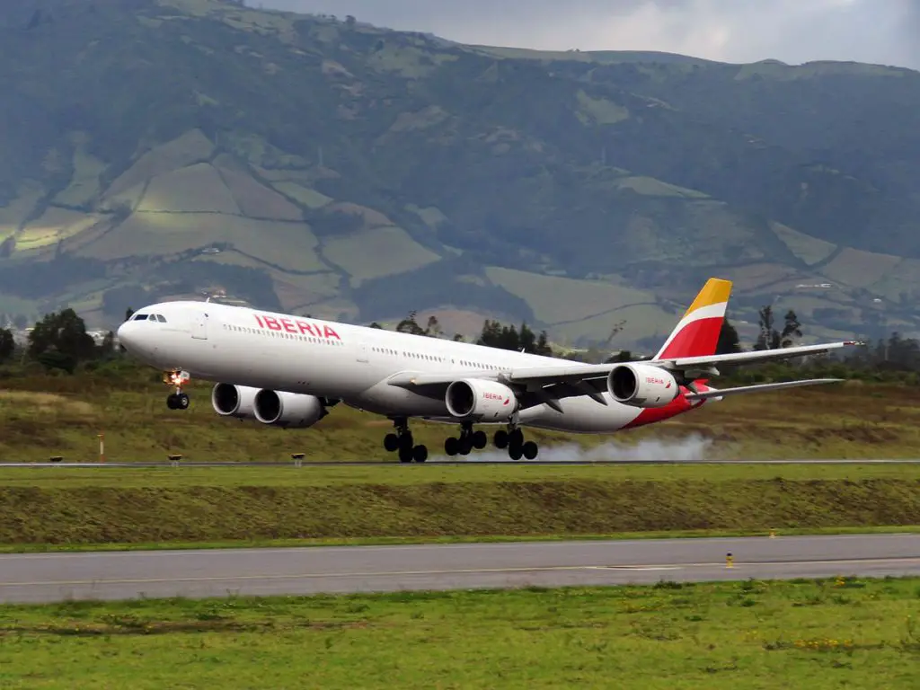 Iberia Airbus A340 600 withdraw fleet aircraft flights quito ecuador