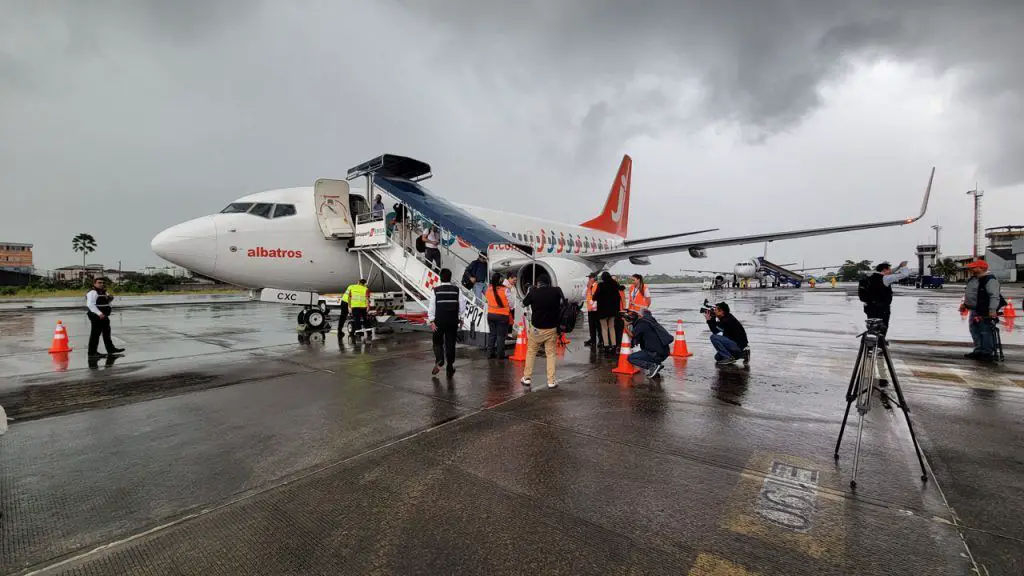 aerolinea ecuatoriana ecuador Equair vuelo vuelos quito el coca ruta itinerario horarios costo precio equipaje maleta servicio