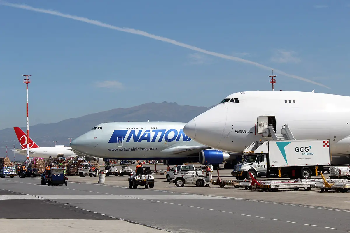 El Aeropuerto de Quito busca ser un hub de carga Aeropuerto Quito hub carga. aerea vuelos