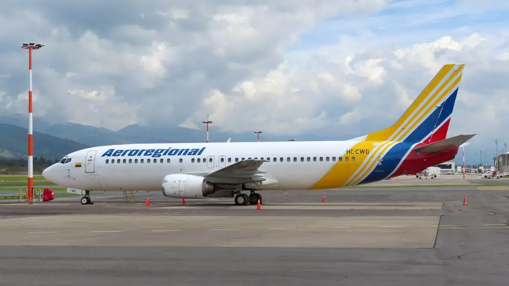 aeroregional cuenca flight flights route frequencies schedule operation costs quito airport ticket ticket cost