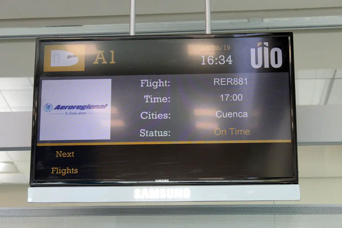aeroregional vuelo inaugural ruta cuenca quito guayaquil boeing 737