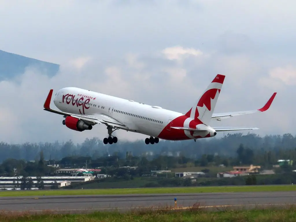 Air Canada Air France flights ecuador quito parirs toronto canada france postponed 2021