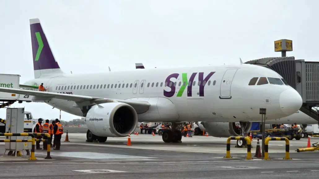 SKY Airline alianza Air Canada vuelo vuelos aerolinea alianza acuerdo destinos rutas Chile Peru Brasil Colombia Canada