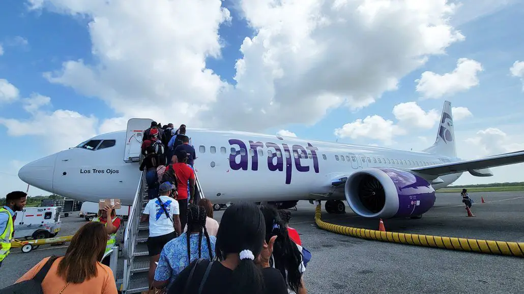 arajet cambios vuelos rutas cancelados destinos Punta Cana Republica Dominicana conexion conexiones Santo Domingo