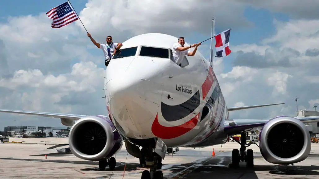 arajet aerolinea vuelos Santo Domingo Miami Republica Dominicana ruta precios horarios servicio Aeropuerto de Miami terminal de pasajeros que llega Punta Cana