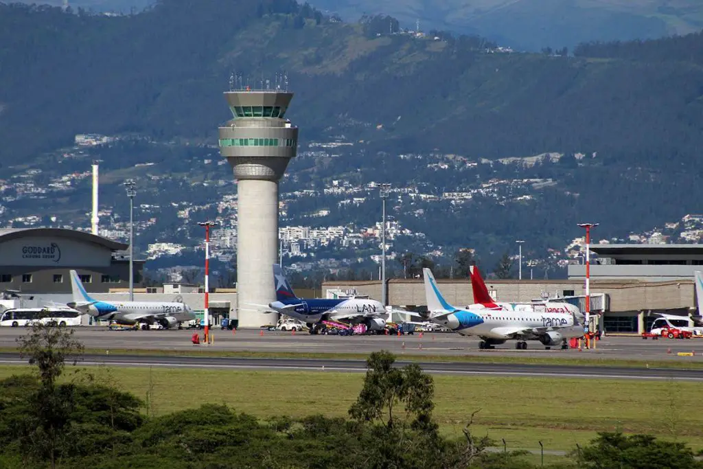 aviación doméstica ecuatoriana