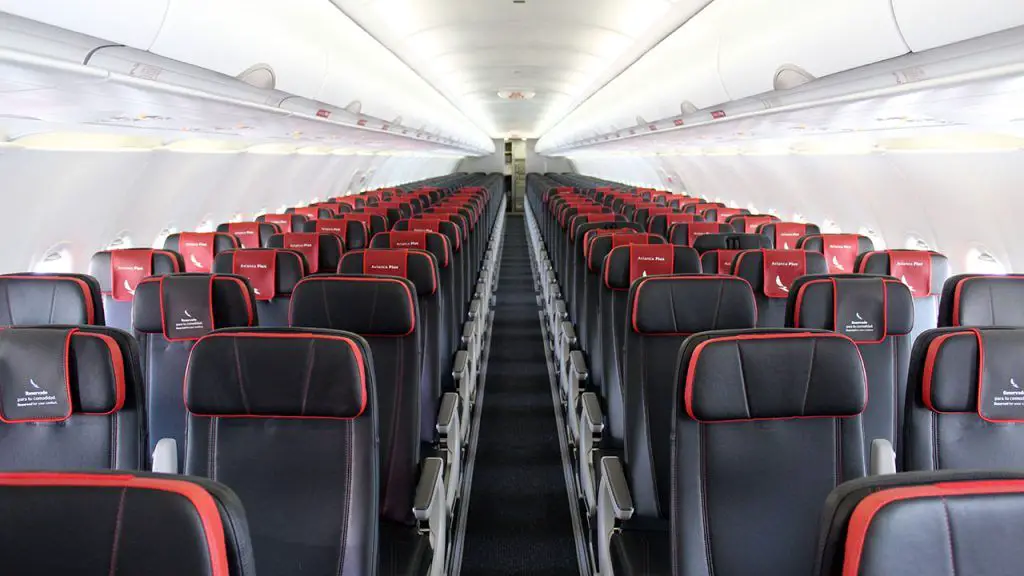 avianca seats seats reconfiguration recline service space between legs fleet airbus a320 flights destinations