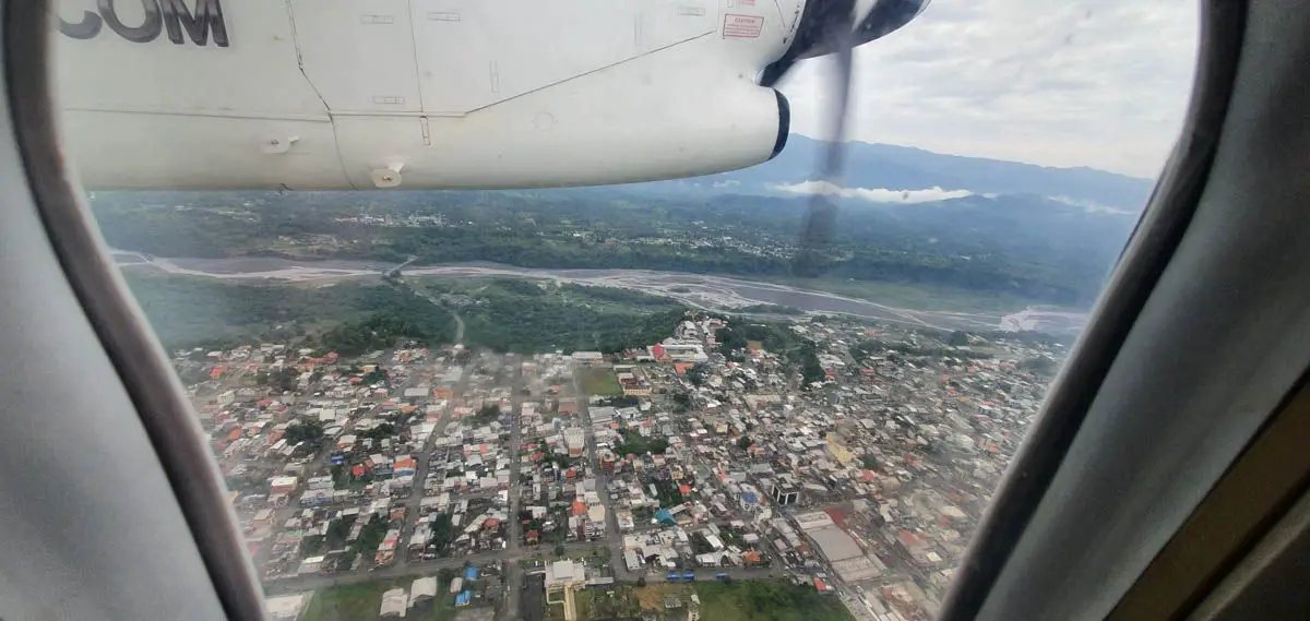 reporte de vuelo charter avioandes quito macas