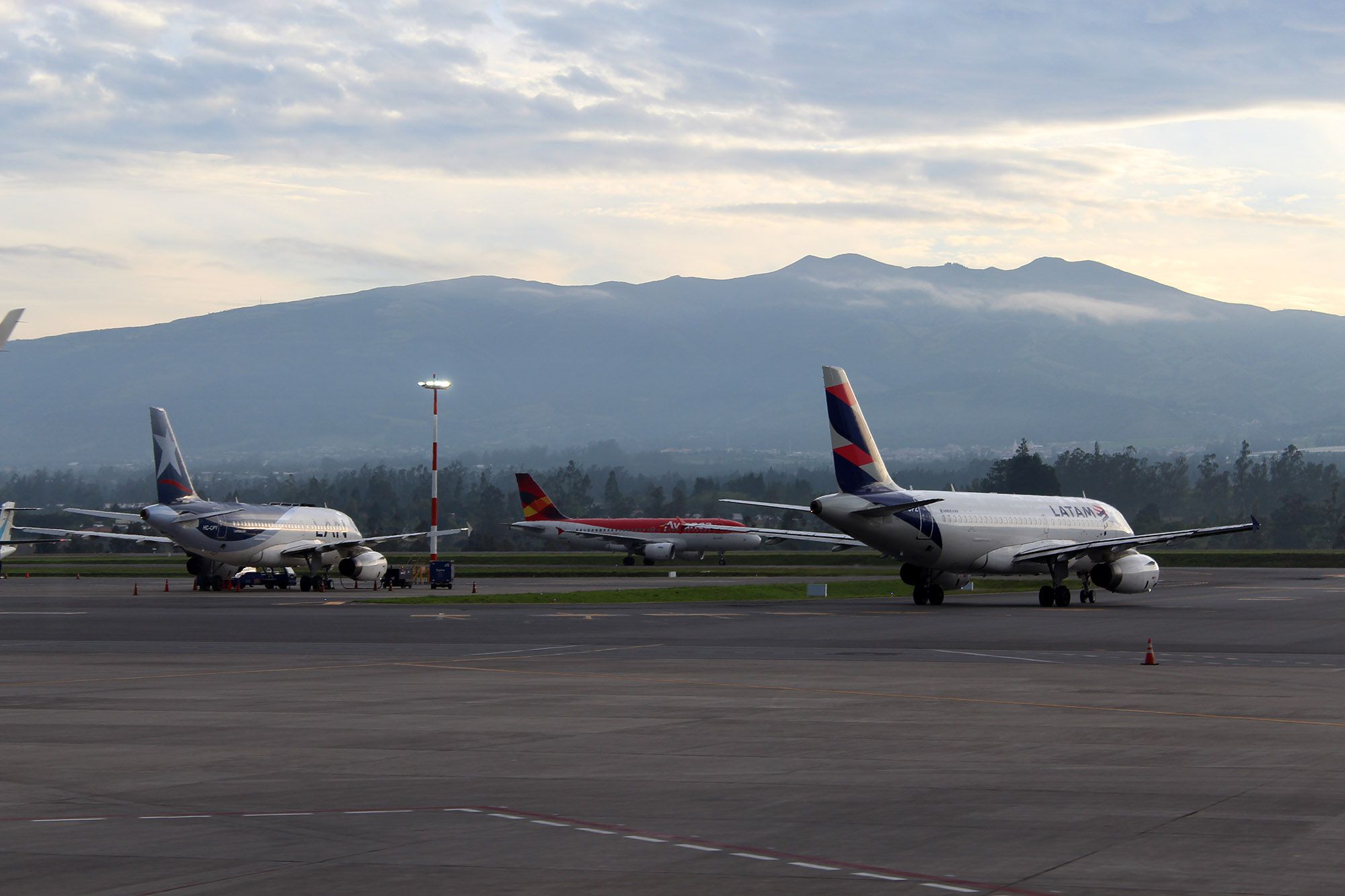 Se puede bajar el precio de los pasajes aéreos en Ecuador precio de los pasajes aéreos en Ecuador