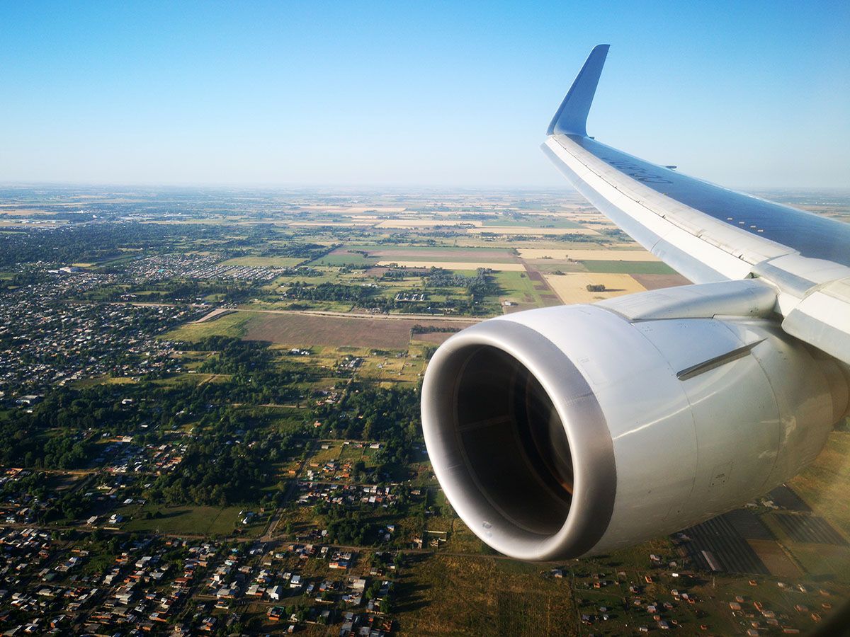 Bebé nace en vuelo, ¿cuál es su nacionalidad? ¿pasajes de por vida? Bebé nace en vuelo