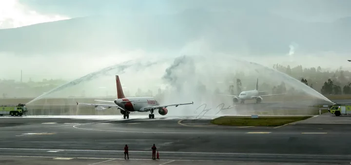 cambios vuelos cancún quito avianca ecuador viva aerobus ruta horarios frecuencias destino mexico visa