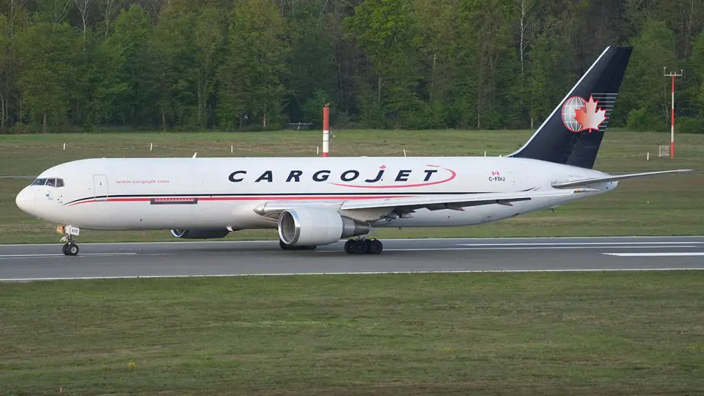 cargojet airline cargo flights canada quito toronto montreal airline operation Boeing 767