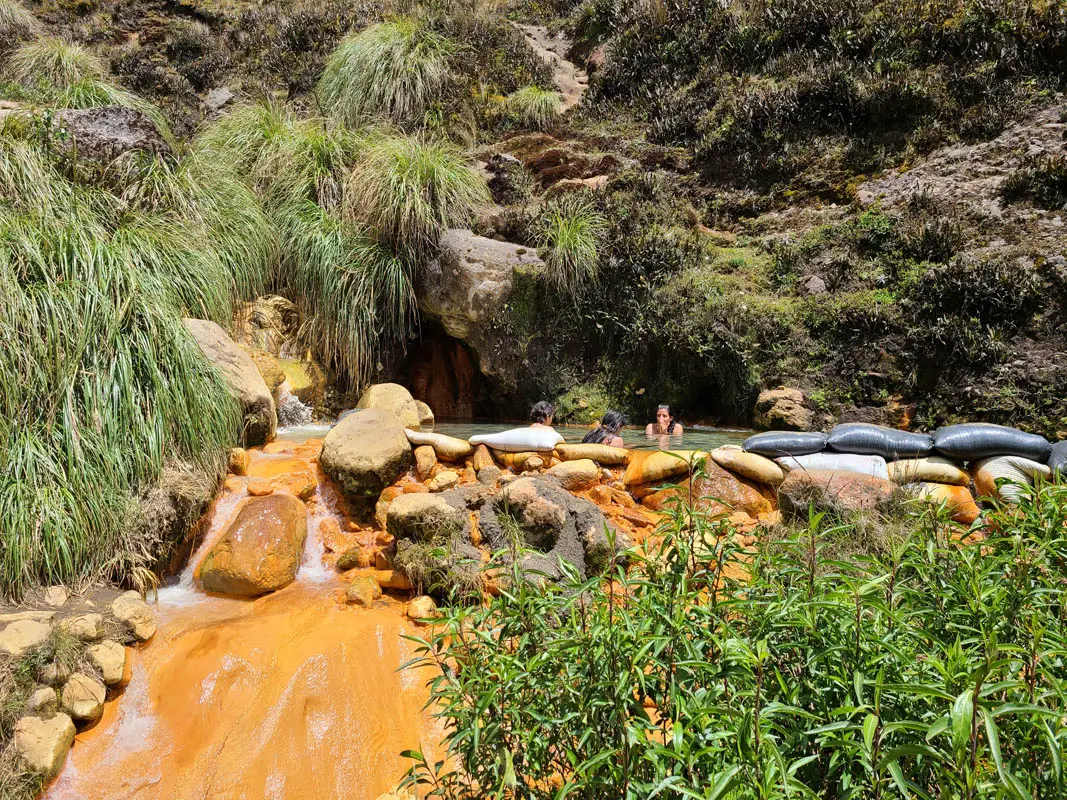 cascadas terma cunuyacu como llegar donde es ilinizas