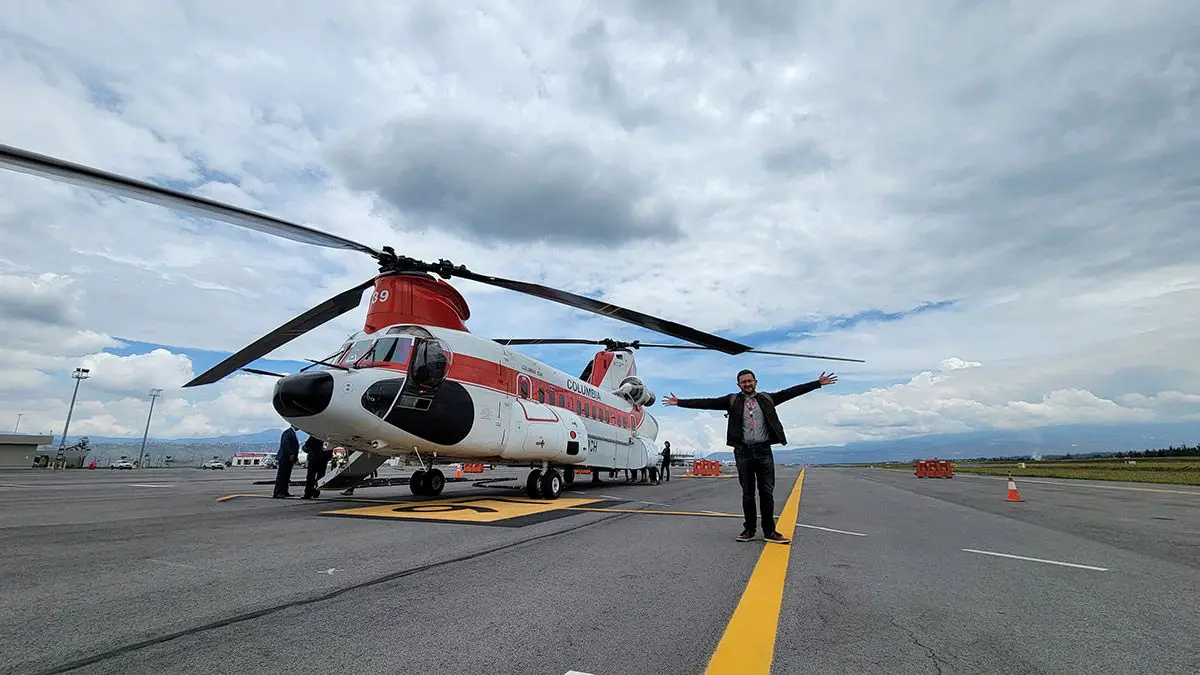 Conociendo uno de los helicópteros comerciales más grande del mundo Helicóptero más grande comercial civil del mundo Vertol Columbia 234 Chinook helicópteros