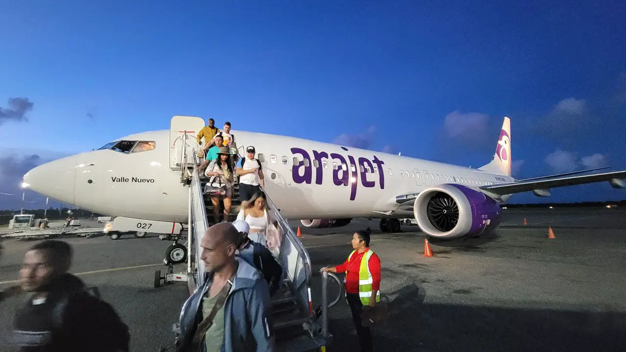 NEW LOW COST AIRLINE COMPANY in BRAZIL - FLYING WITH ARAJET - CHEAP TICKETS  TO THE CARIBBEAN 