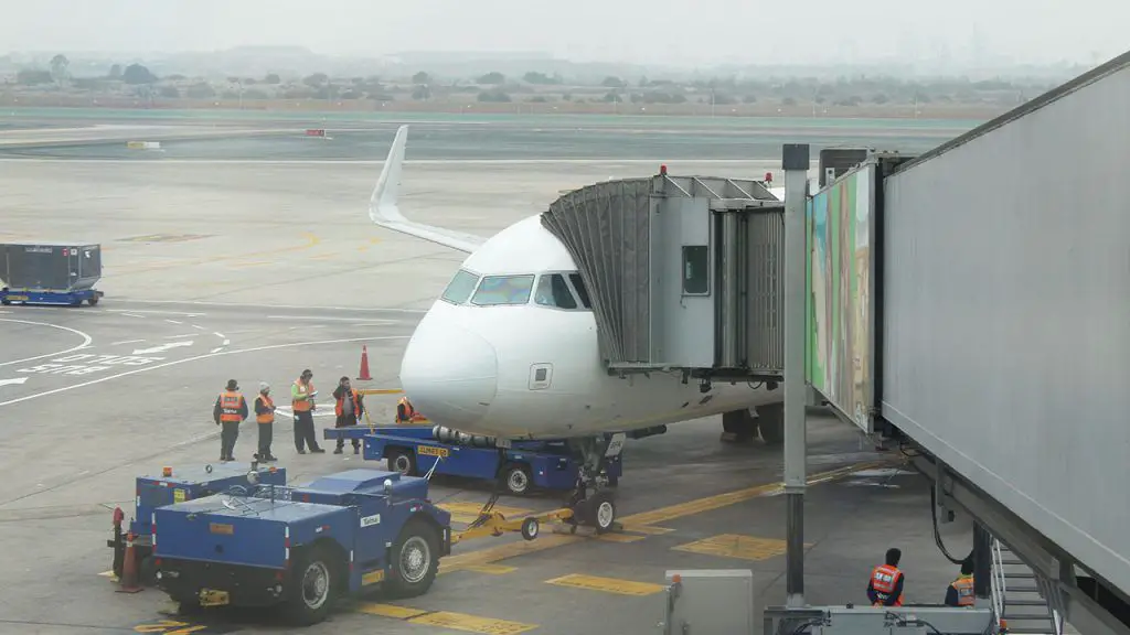 viajar por tierra tomar vuelo domestico internacional colombia perú vuelos destinos pasto ipiales cali medellin bogota lima tacna piura