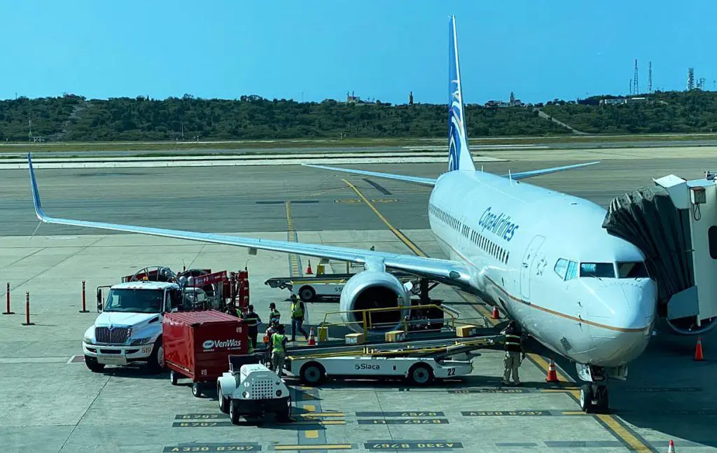 cup airlines compagnie aérienne venezuela vols caracas barcelone maracaibo valence anniversaire 25 années d'exploitation